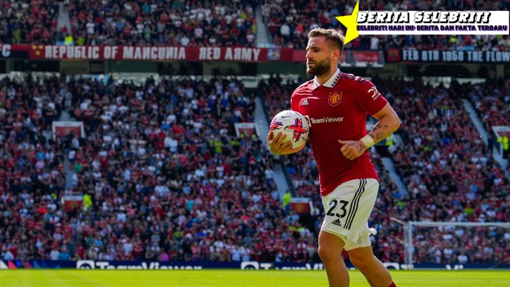 Shaw Out, Bek Kiri Baru In: Transfer Panas Manchester United!