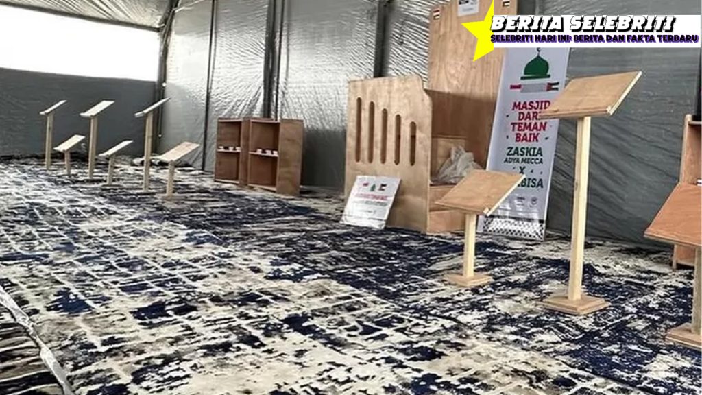Zaskia Adya Mecca Tangisi Keberhasilan Membangun Masjid Gaza