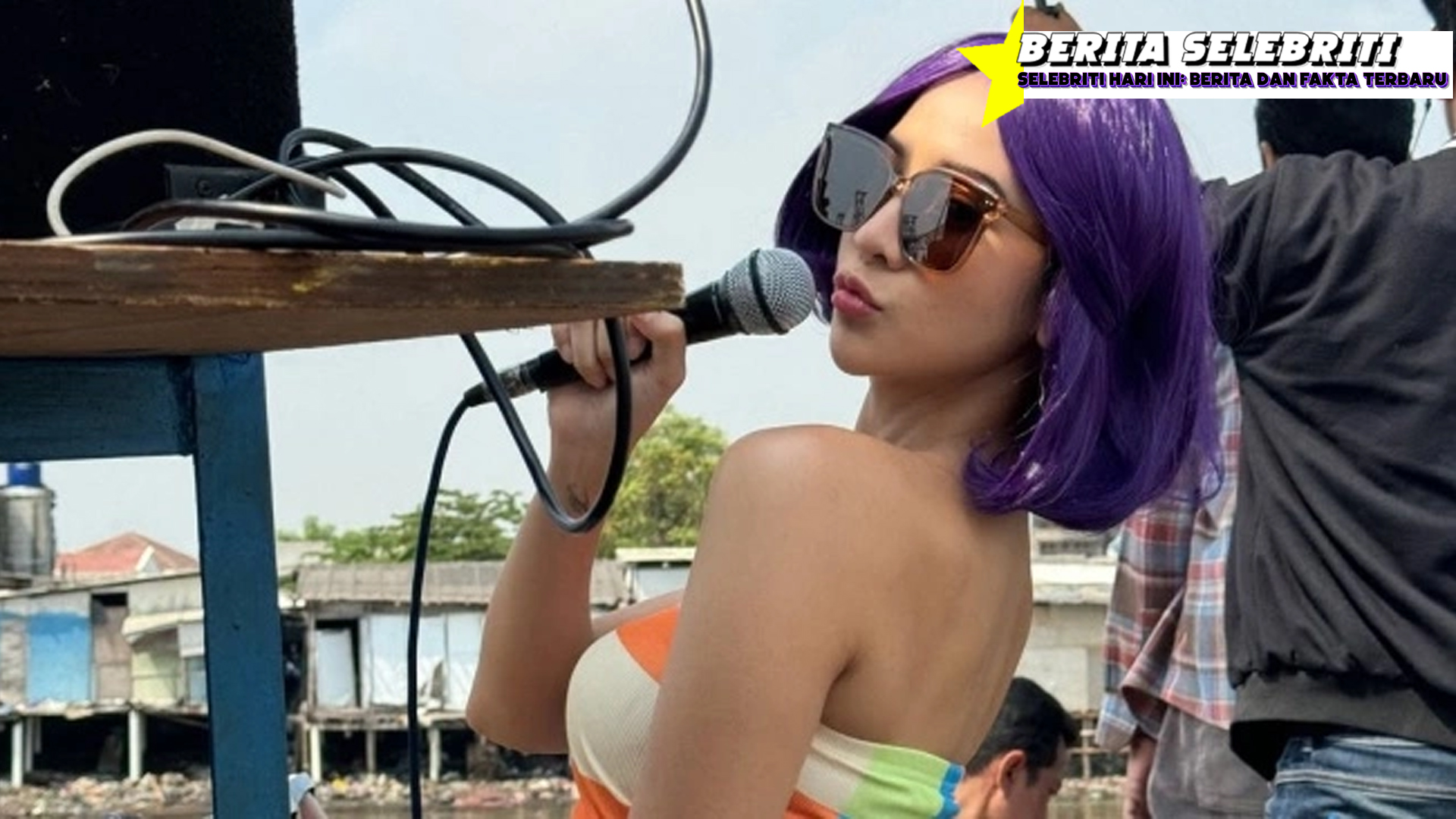 Poster Film Mendadak Dangdut: Outfit Anya Geraldine Tuai Kritik!