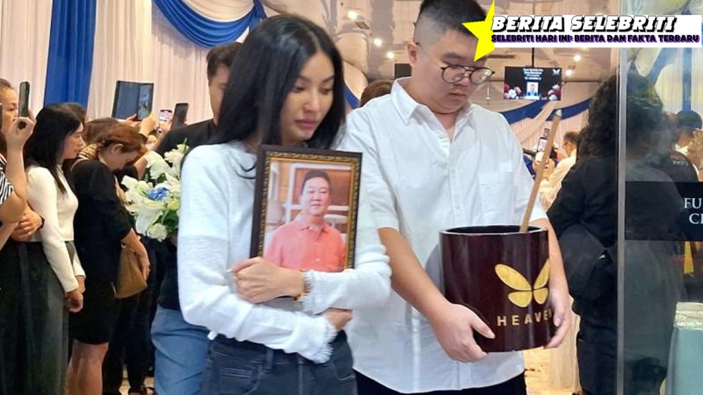 Sorot Mata Hampa Sarwendah di Perpisahan Terakhir Ayah